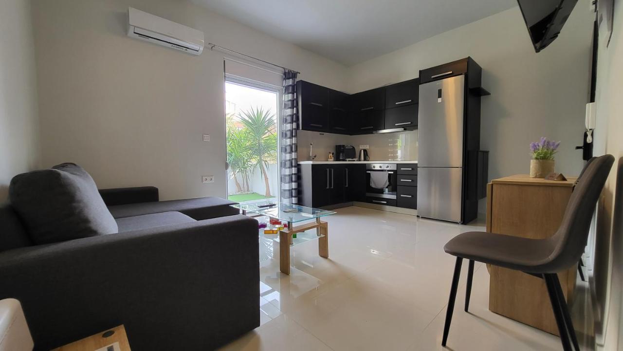 Konnet Apartment Rhodes City エクステリア 写真
