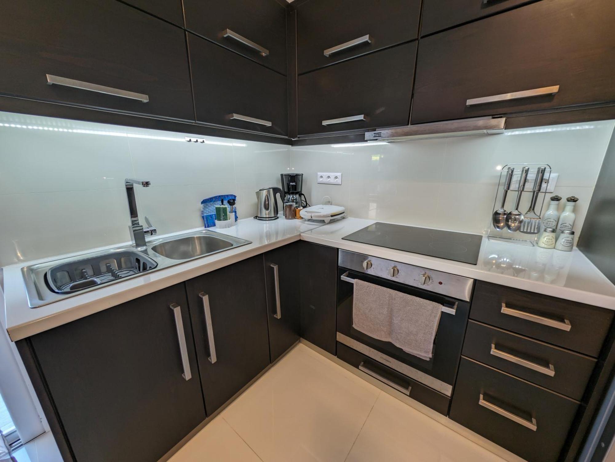 Konnet Apartment Rhodes City エクステリア 写真